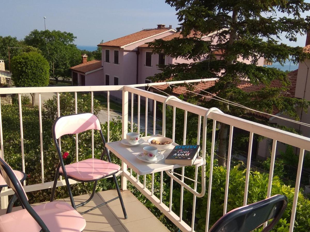 Ferienwohnung Laura Koromačno Exterior foto
